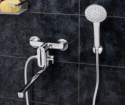 Vils 5602L Смеситель для ванны с длинным изливом
